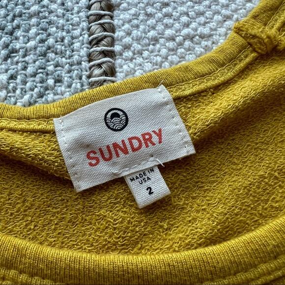 Sundry Yellow Long Sleeve Crewneck Pullover Sweatshirt Women’s Size 2/ Medium - Picture 7 of 8